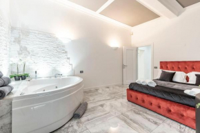 Daphne Suites